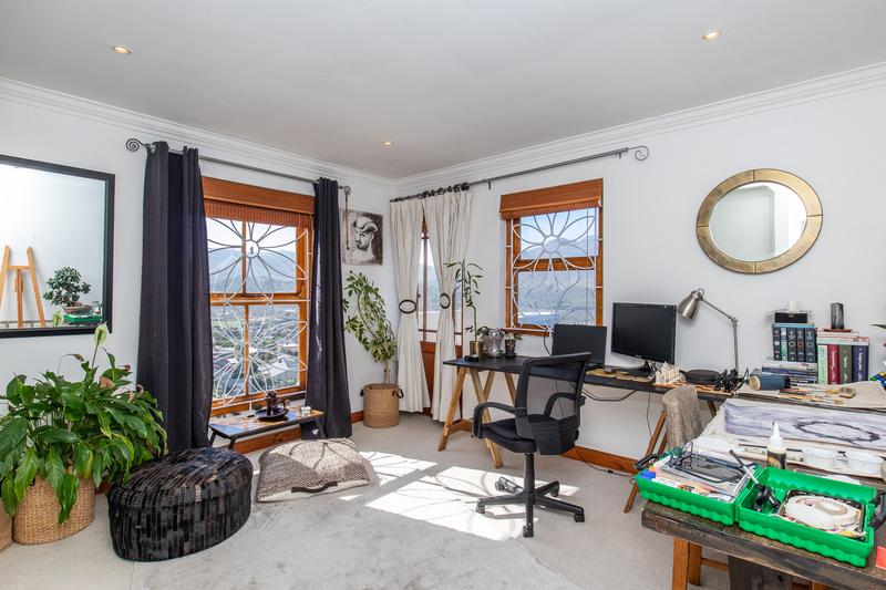 5 Bedroom Property for Sale in Fish Hoek Western Cape